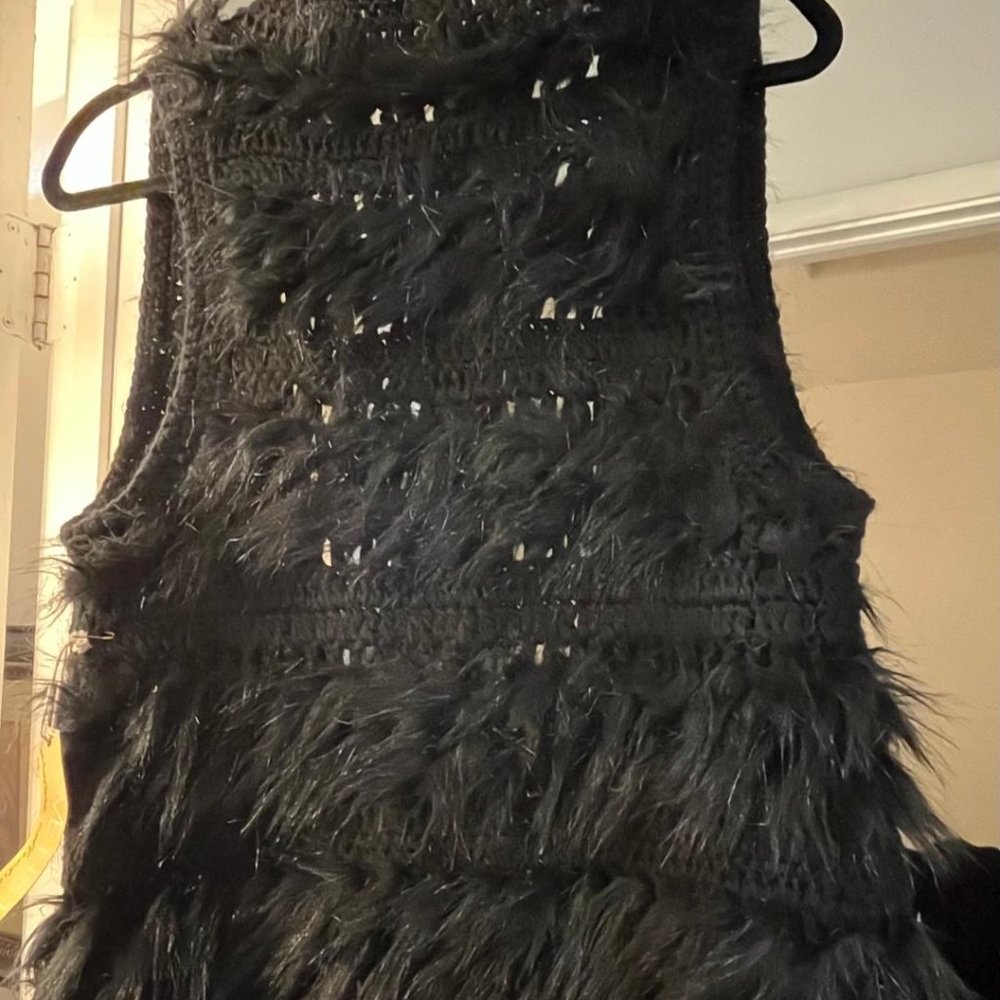 Black I Love H81 Faux Fur Sweater Vest Sz.L/G - Picture 2 of 9